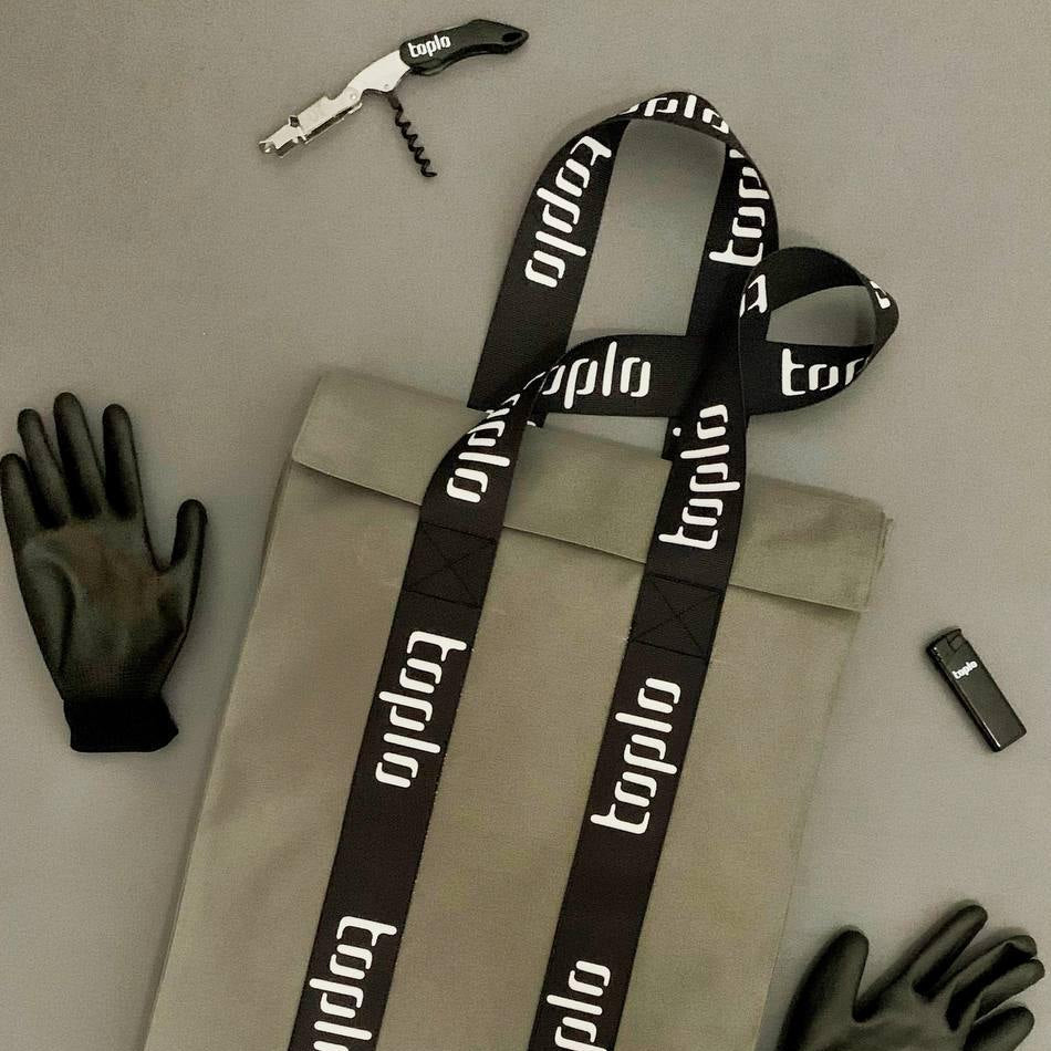 toplo bag - cумка с аксессуарами: перчатки, зажигалка, штопор, опахало